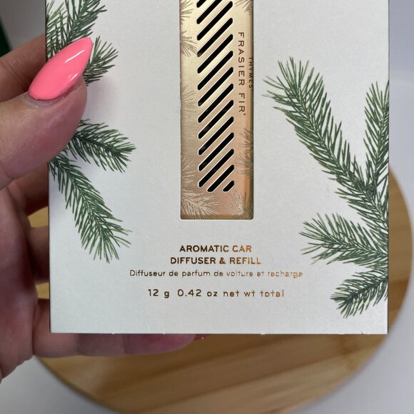 Thymes Frasier Fir Automatic Car Diffuser Kit & Refills Vent Attachment - Picture 2 of 8
